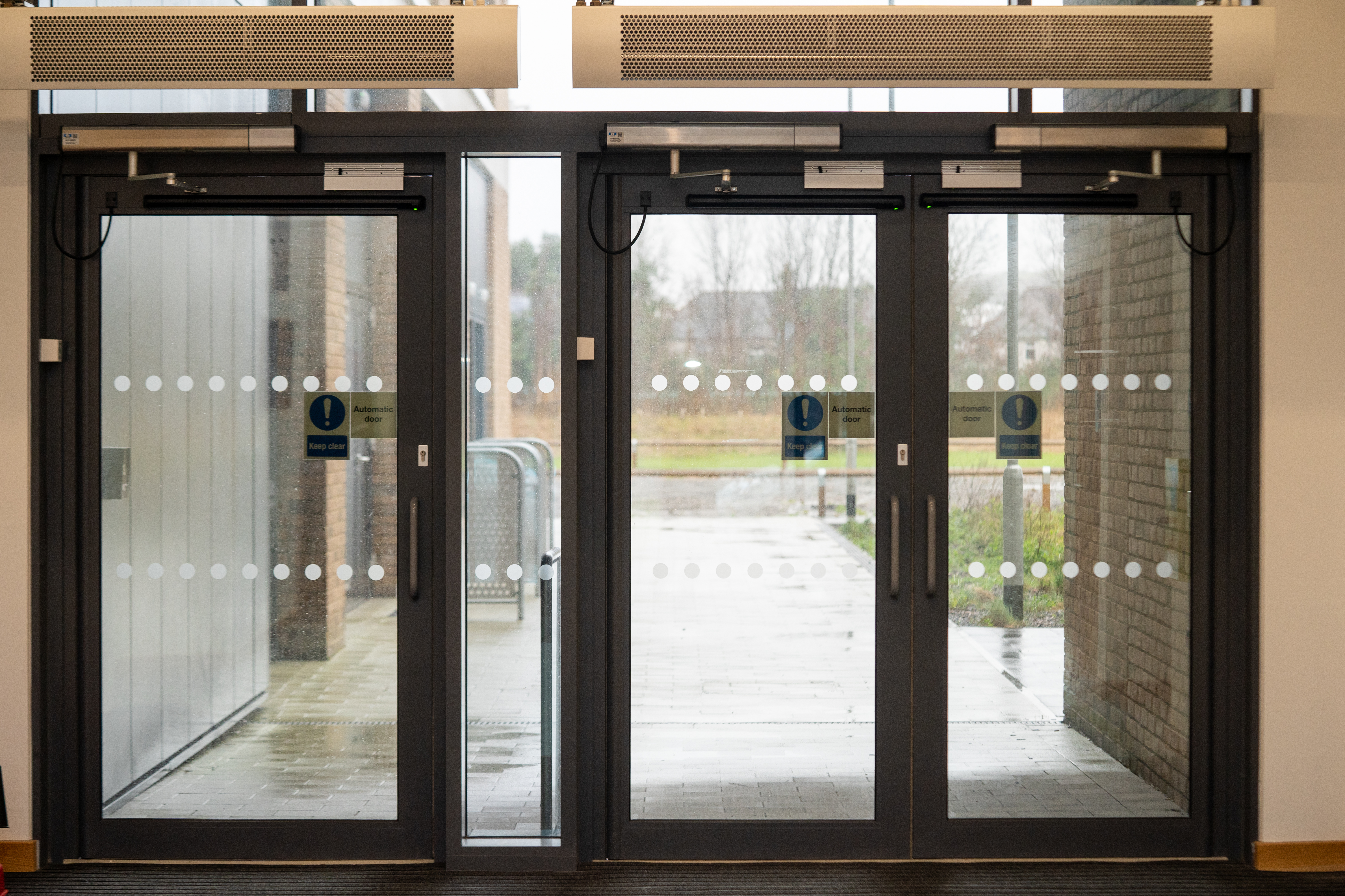 Features of the record DFA 127 Automatic Swing Door System